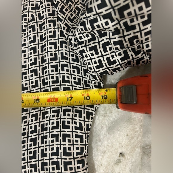 Silkland Pure Silk Jacket Geometric Black White Quilted Women’s M Artsy - Picture 5 of 11